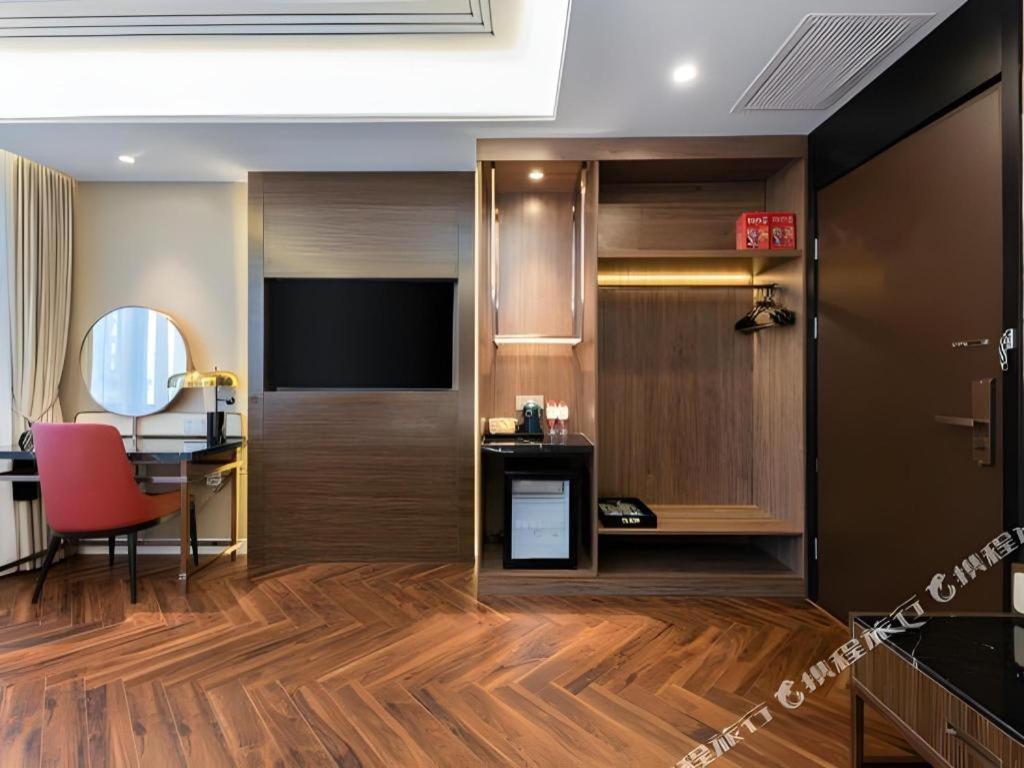 Metropolo Hotel Wuchuang Jiangtan Jiyuqiao Metro Station Ухань Экстерьер фото