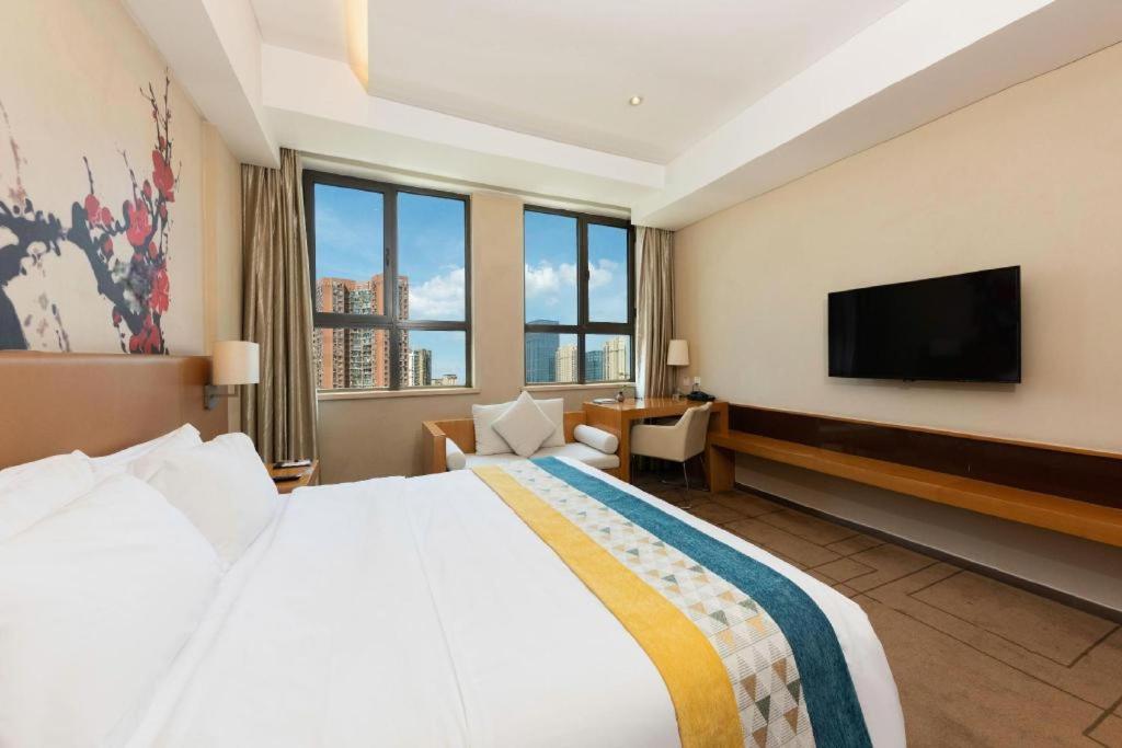 Metropolo Hotel Wuchuang Jiangtan Jiyuqiao Metro Station Ухань Экстерьер фото