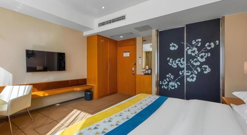 Metropolo Hotel Wuchuang Jiangtan Jiyuqiao Metro Station Ухань Экстерьер фото